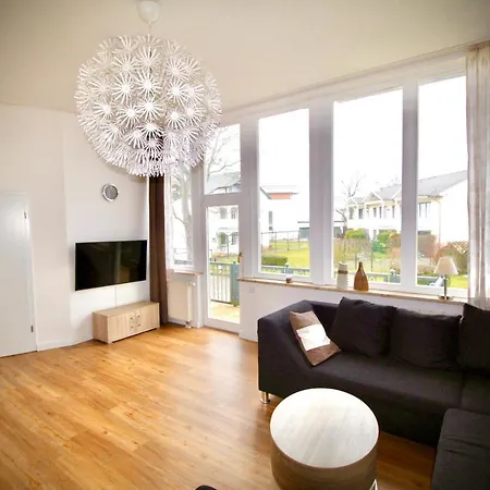 Ferienwohnung Lehrer Lampel Nr. 3 * Glowe
